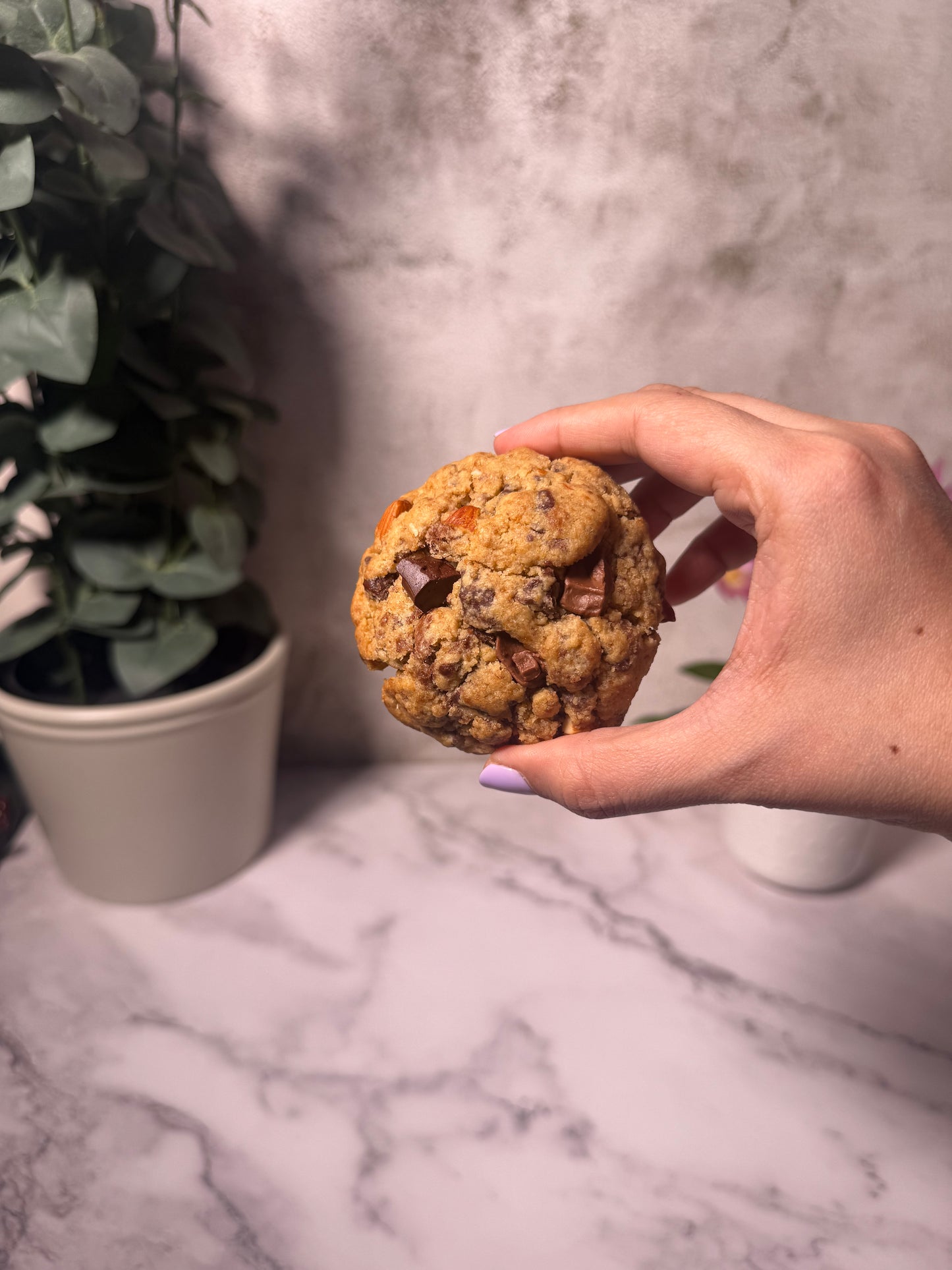 Almond Nutella Chunky NY Cookie
